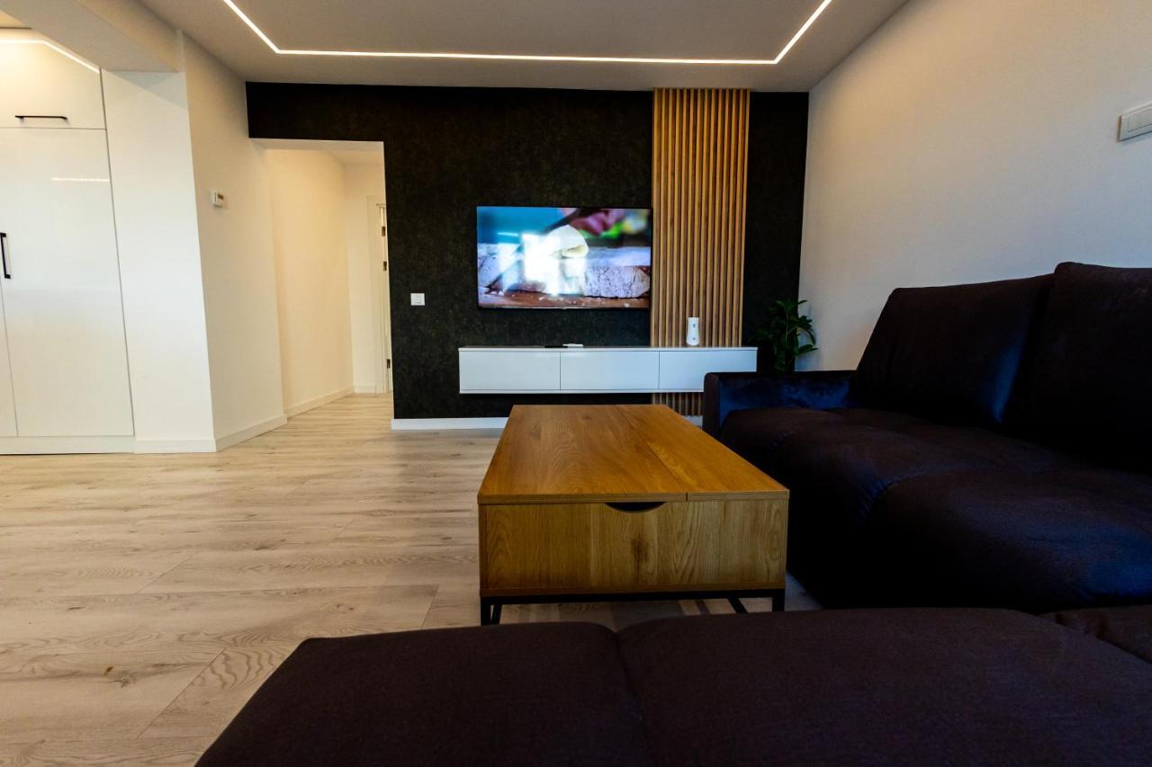 Modern Premium Apartment 1 Targoviste Exteriör bild