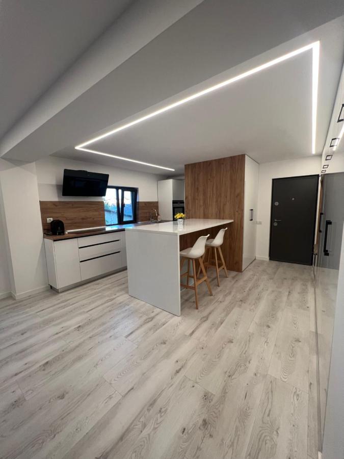 Modern Premium Apartment 1 Targoviste Exteriör bild