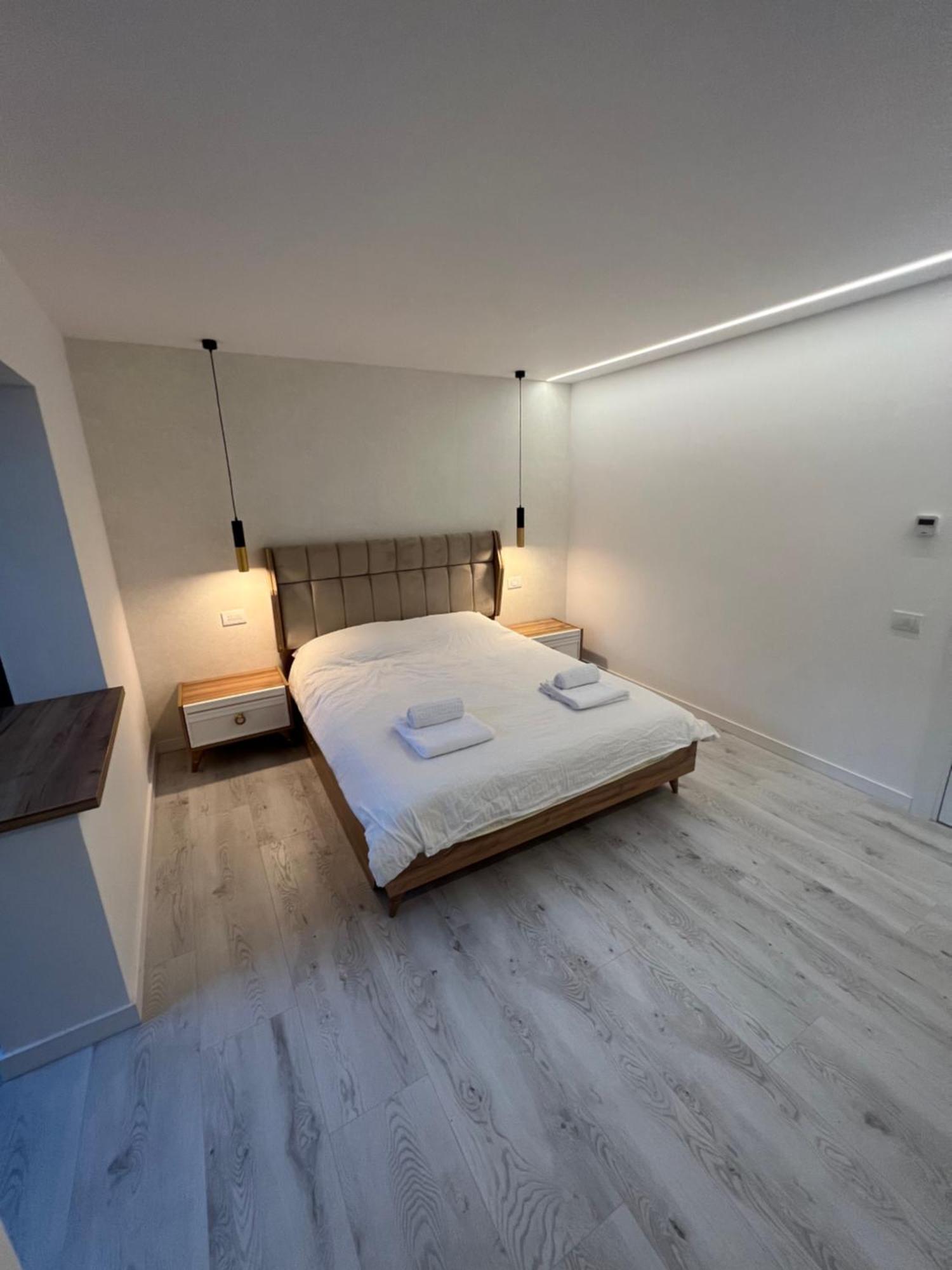 Modern Premium Apartment 1 Targoviste Exteriör bild