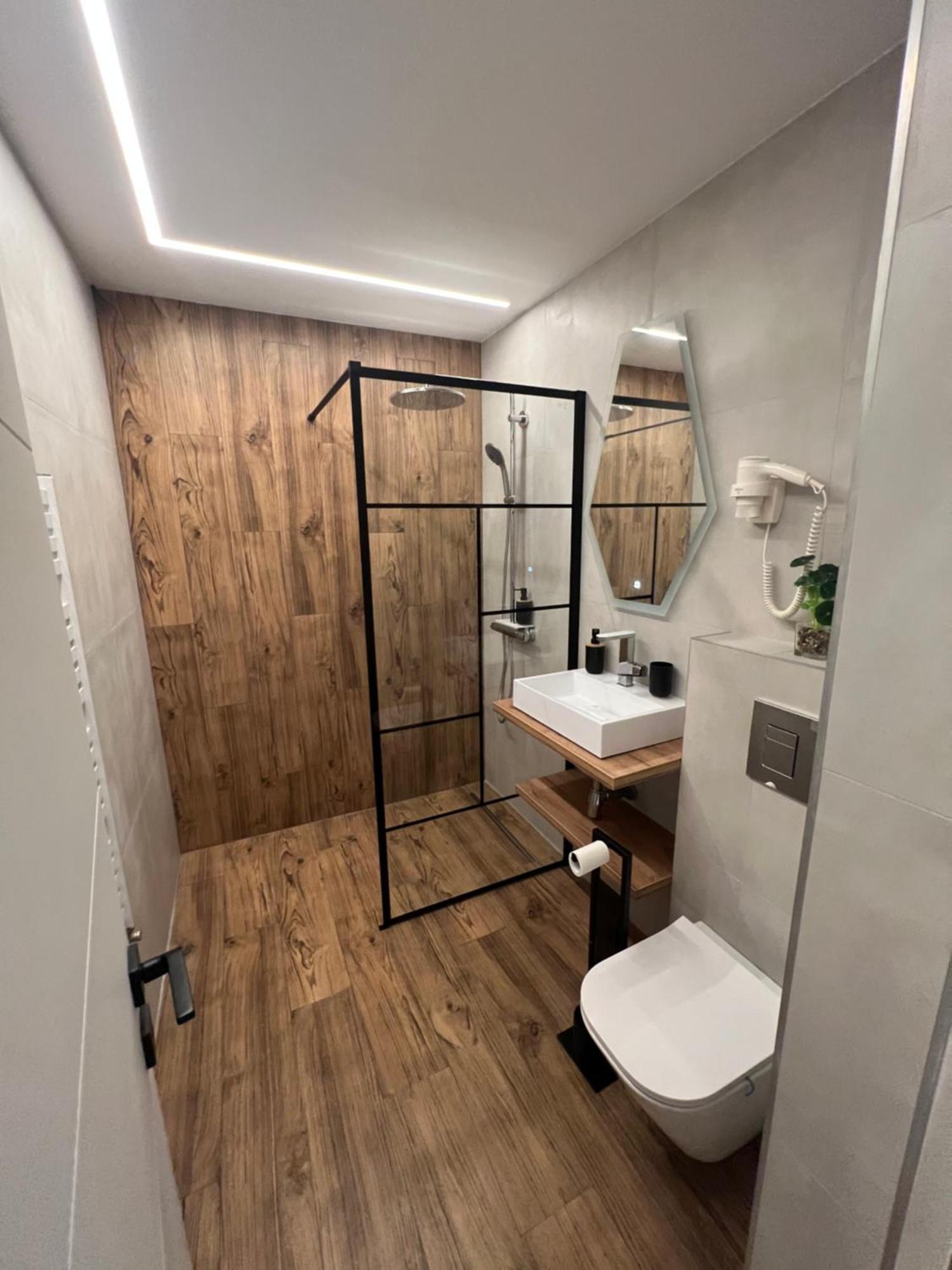 Modern Premium Apartment 1 Targoviste Exteriör bild